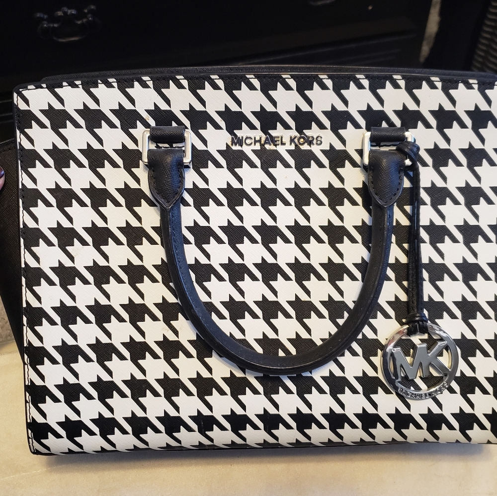 Michael Kors purse